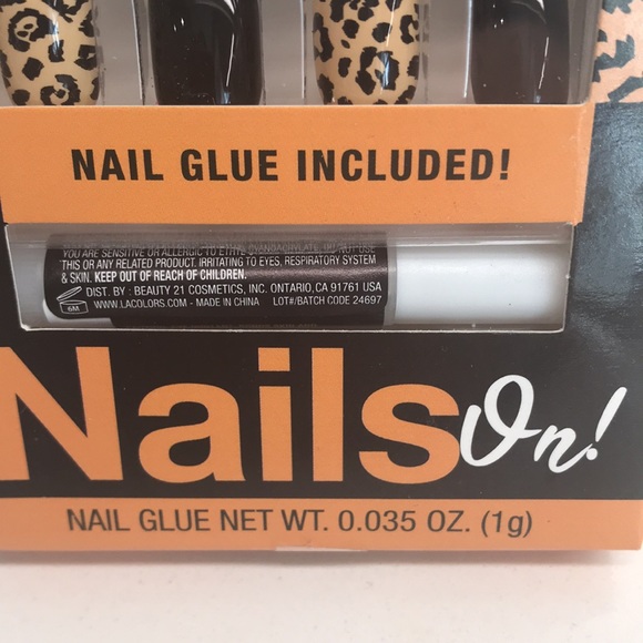 L.A. Colors 13 Piece Short Length Nails On Set New Product - Picture 6 of 6